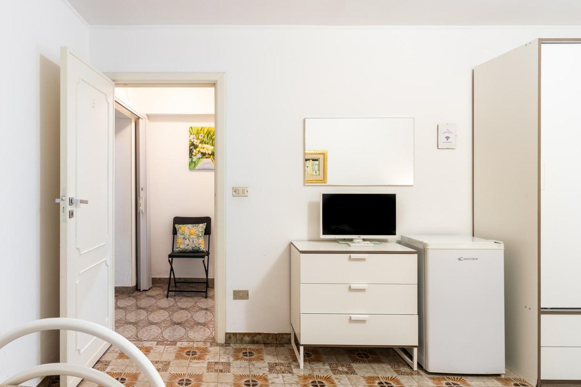 Le Torrette Rooms And Apartments Avola Kültér fotó