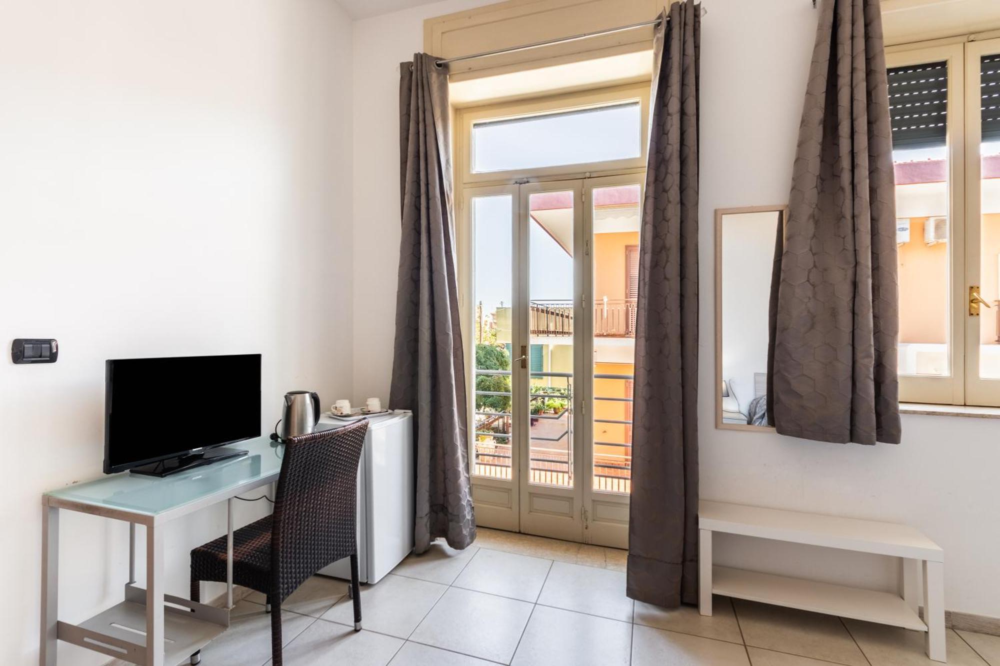 Le Torrette Rooms And Apartments Avola Kültér fotó