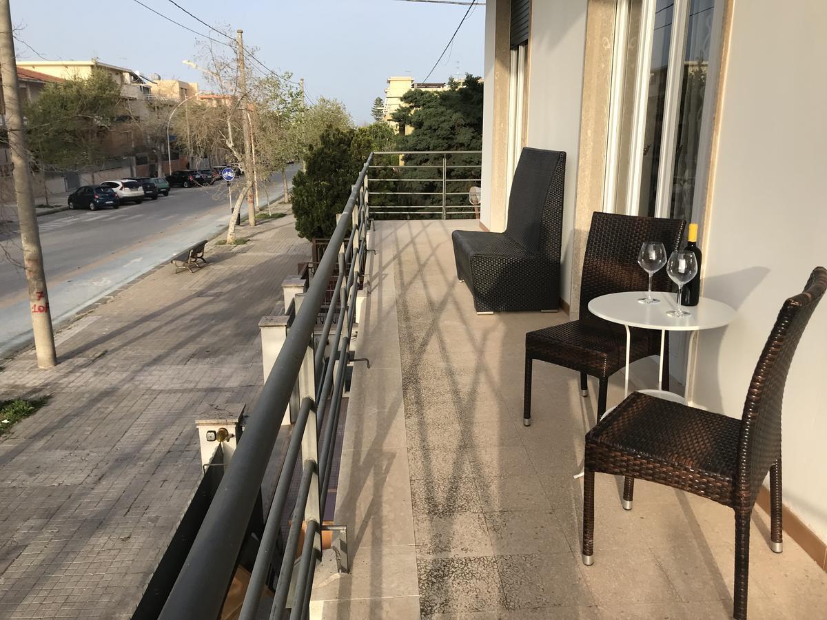 Le Torrette Rooms And Apartments Avola Kültér fotó